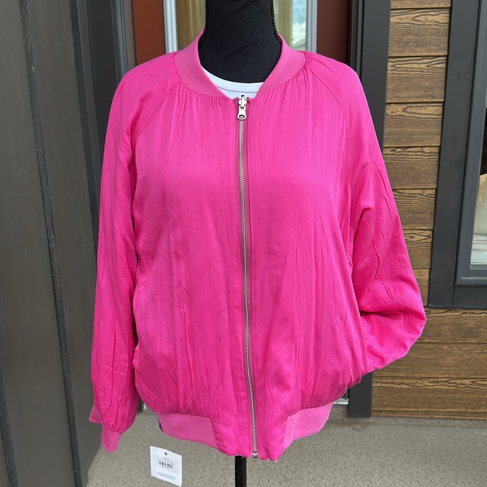 GIRLFRIEND COLLECTIVE Reversible Bomber Jacket BNWT Size Medium Pink Mauve White